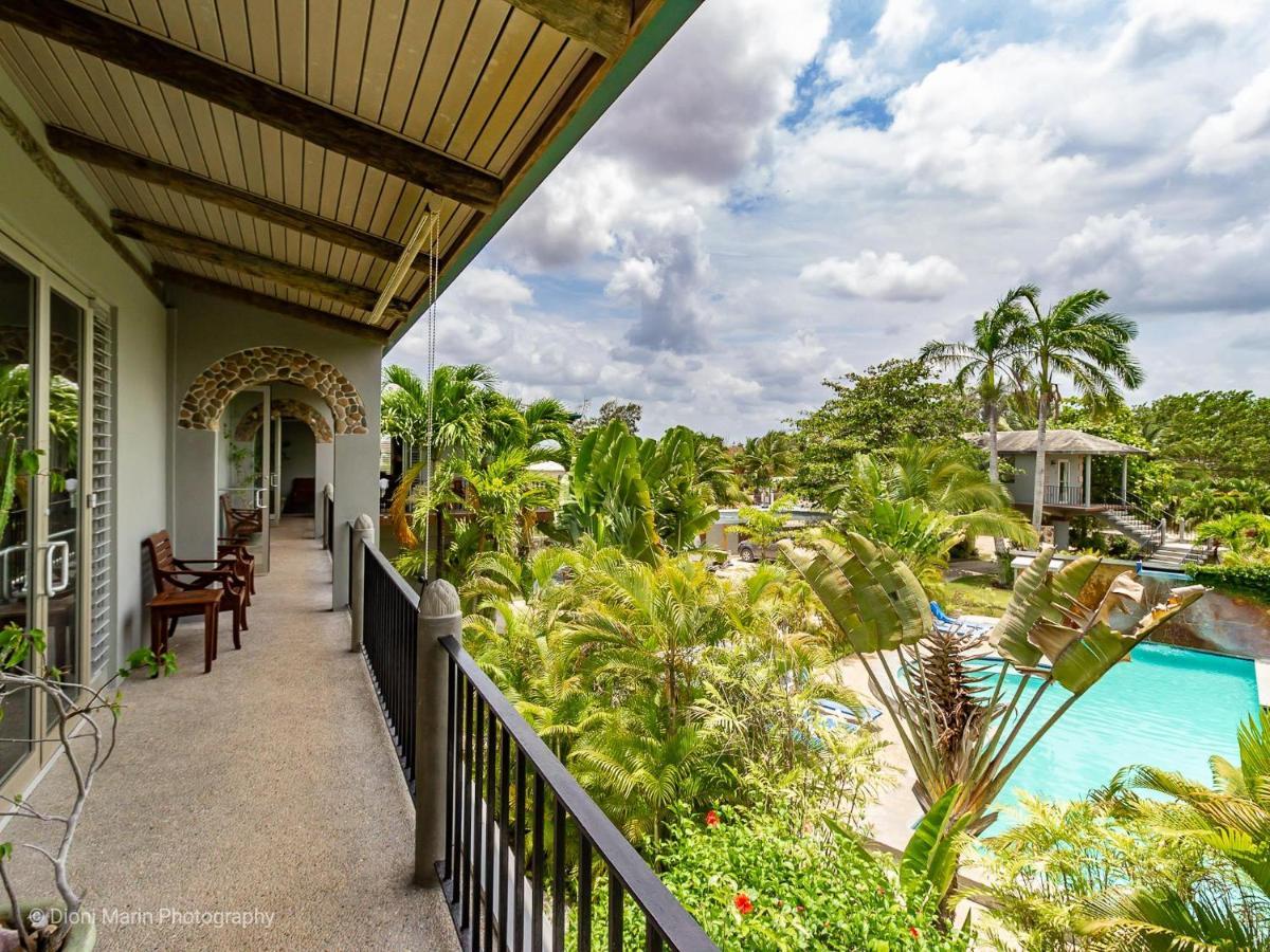 Almond Tree Hotel Resort Corozal Dış mekan fotoğraf