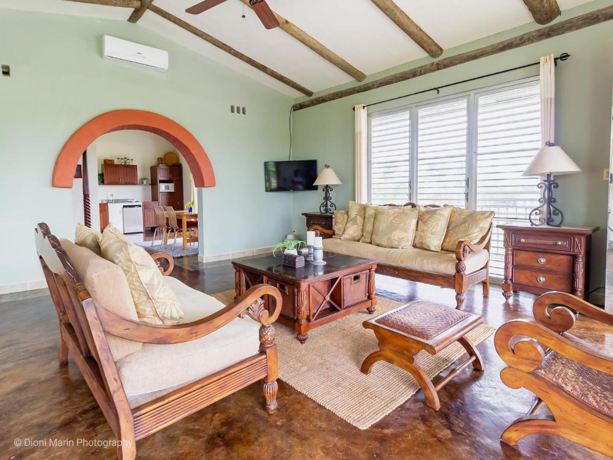Almond Tree Hotel Resort Corozal Dış mekan fotoğraf