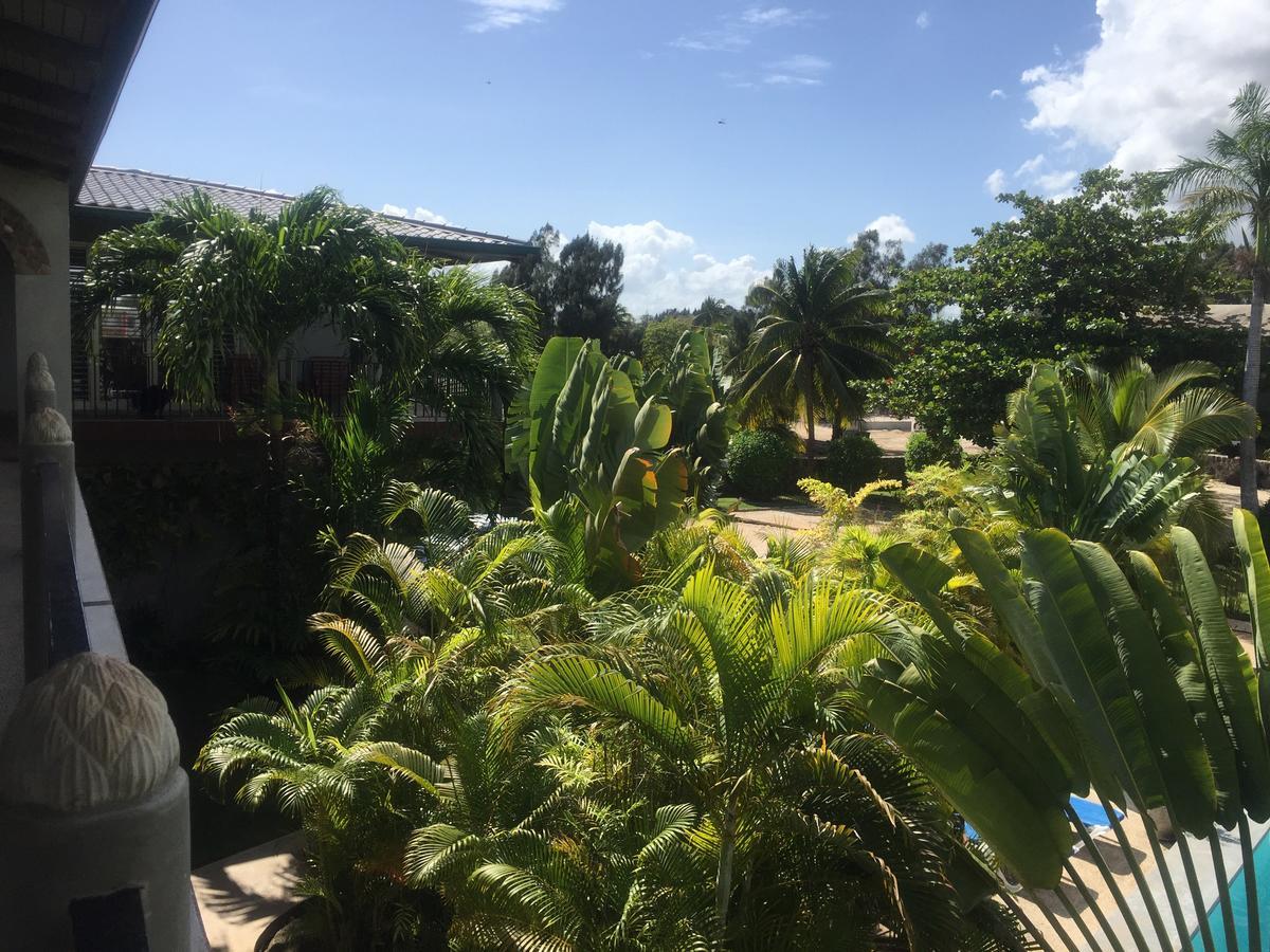 Almond Tree Hotel Resort Corozal Dış mekan fotoğraf